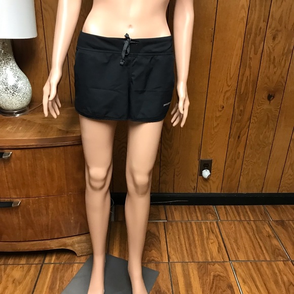 Patagonia Short Running Black-Size none measurements In the Photos - Picture 4 of 16